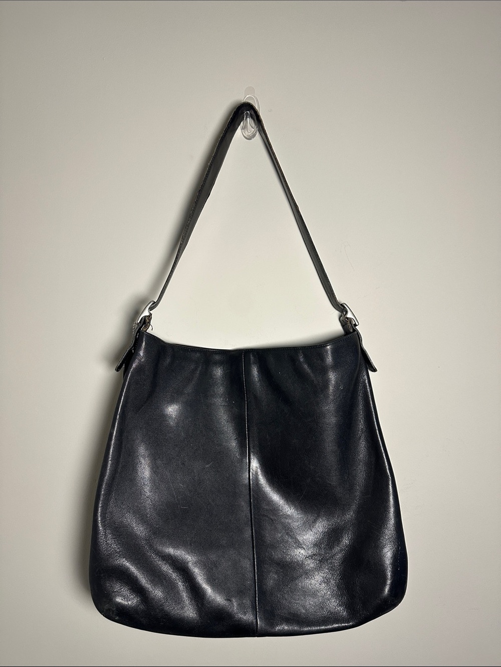 Coach vintage 90s Classic Black Leather Shoulder Bag